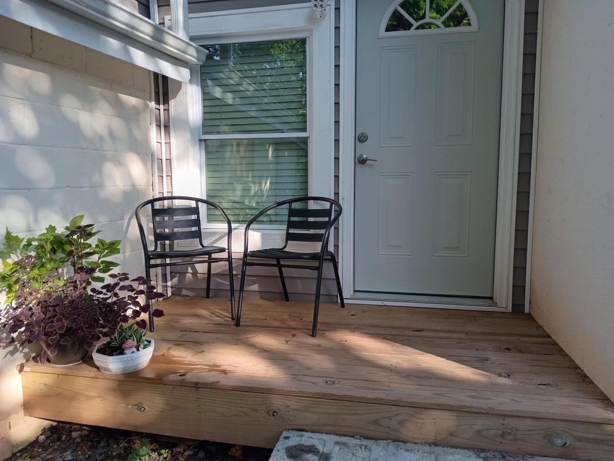Bright And Cozy Lighthouse Cottage In Greenville Sc Exterior photo